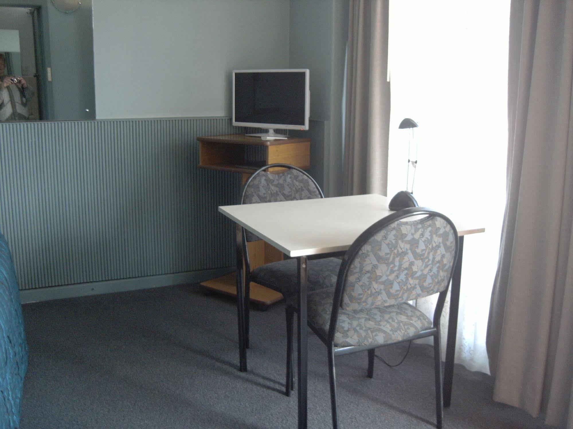 Travellers Rest Motel Бернсдейл Екстер'єр фото
